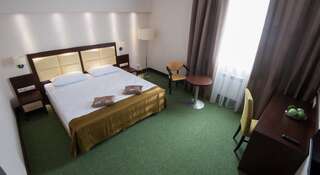 Гостиница Искра Химки Стандартный двухместный номер с 1 кроватью или 2 отдельными кроватями-1