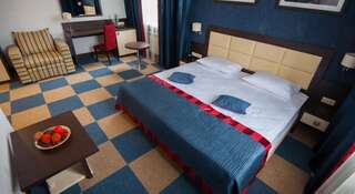 Гостиница Искра Химки Улучшенный двухместный номер с 1 кроватью или 2 отдельными кроватями-4